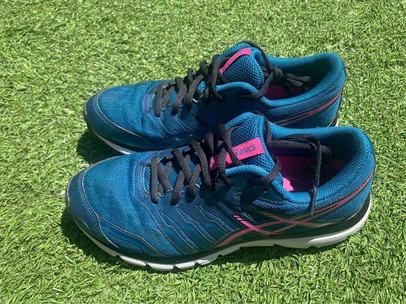 Asics korrikako zapatilak irudia - iragarkilaburrak.eus